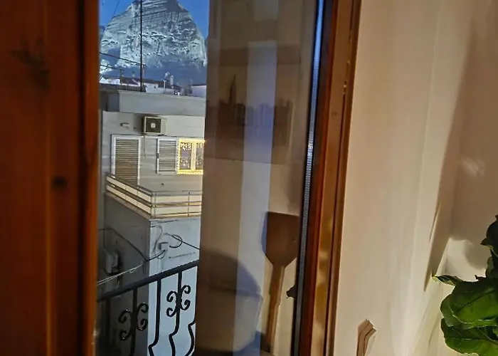 The Balcony Of Meteora 2 The Center Of